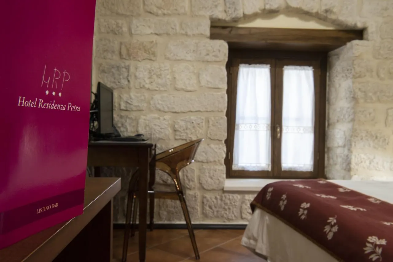 פטראליה סופראנה Hotel Residenza Petra