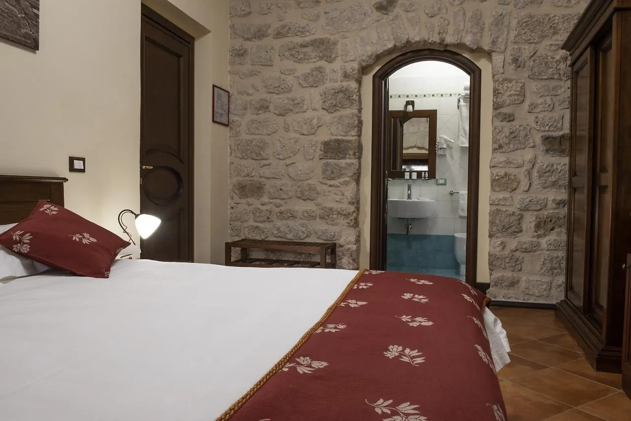 פטראליה סופראנה Hotel Residenza Petra