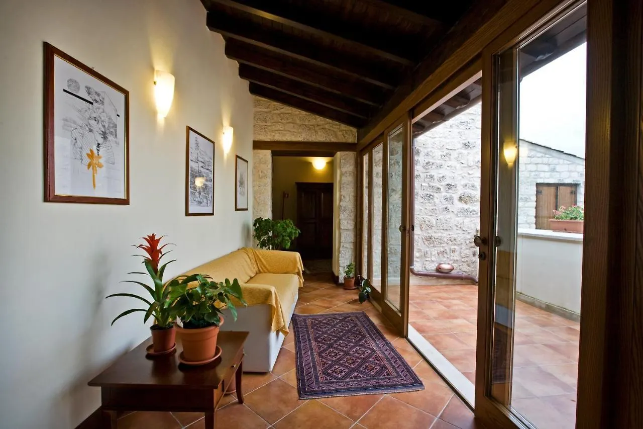 פטראליה סופראנה Hotel Residenza Petra
